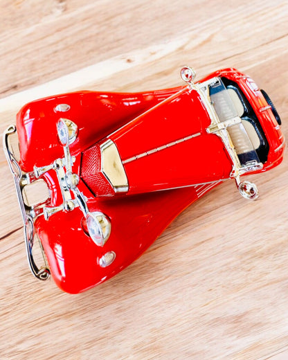 Modelo Miniatura de Carros Clássicos Retro - possibilidade de personalização para presente com gravação, 3 variantes à escolha