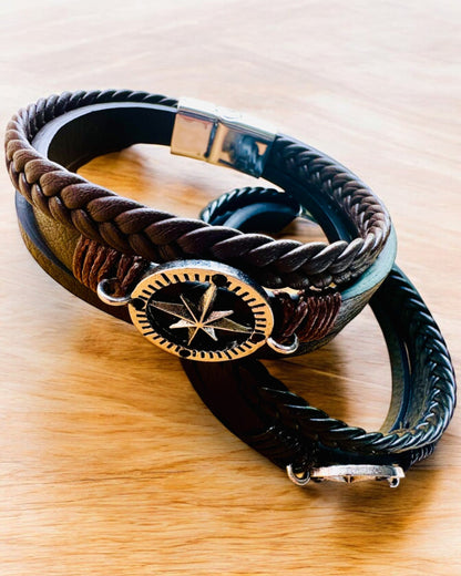 Pulseira "Compass Adventure" - possibilidade de personalização com gravação para presente, 2 variantes de cor disponíveis.