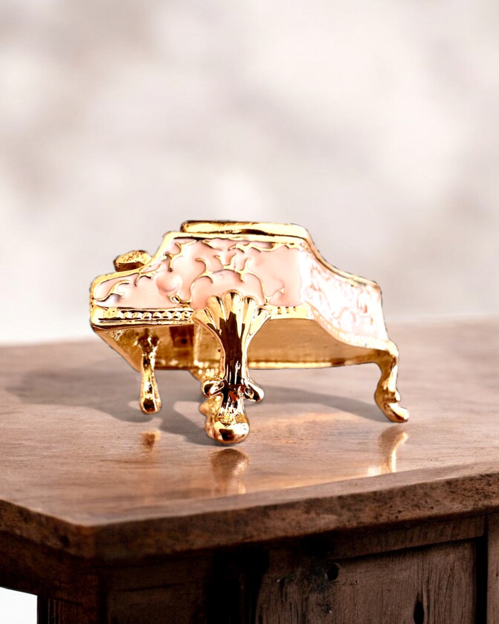 Caixa de joias elegante "Mini Piano - rosas da clássica" - com opção de gravação para presente