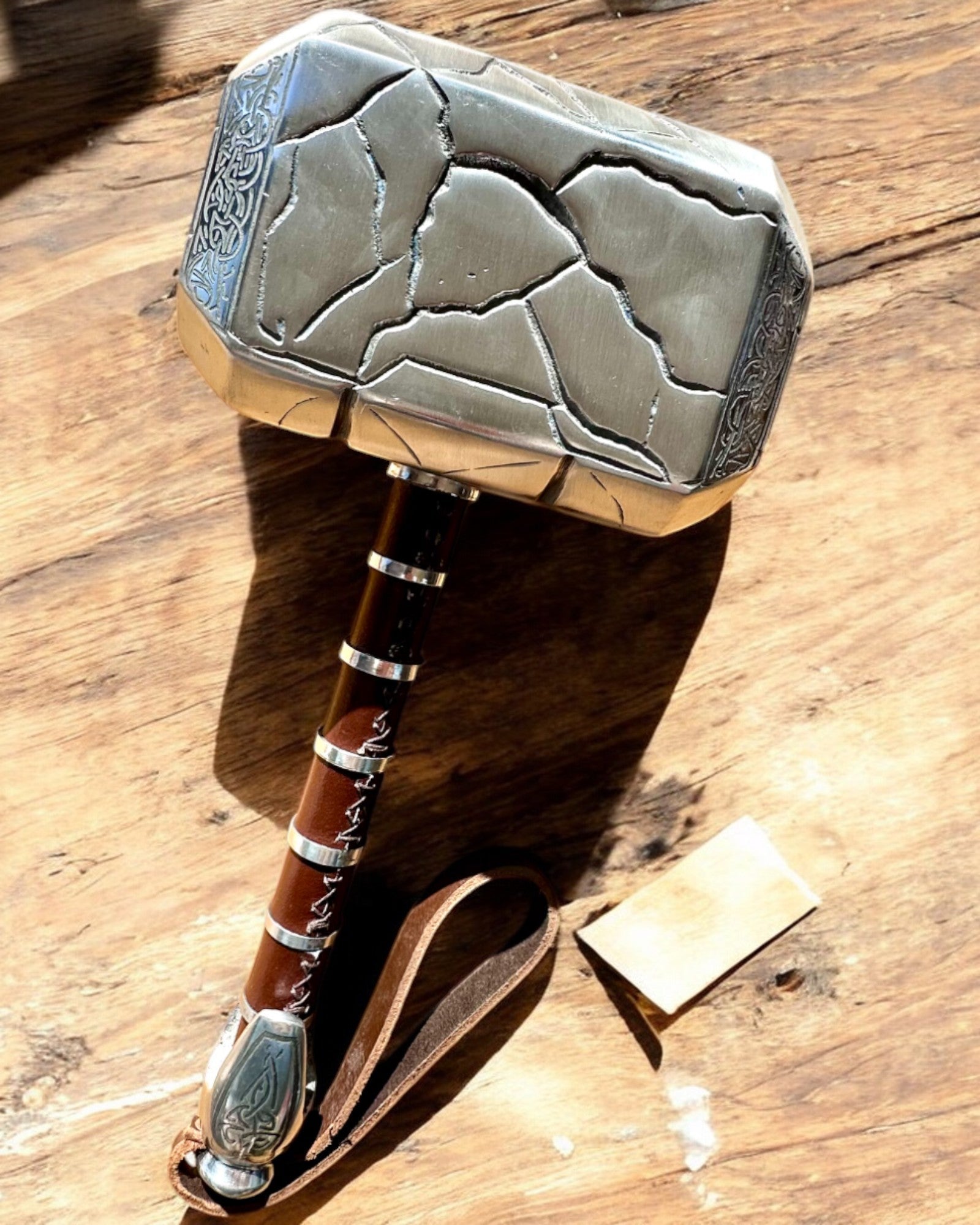 Martelo de Thor "Chefe" - Martelo Artesanal Feito à Mão, personalização com gravação para presente