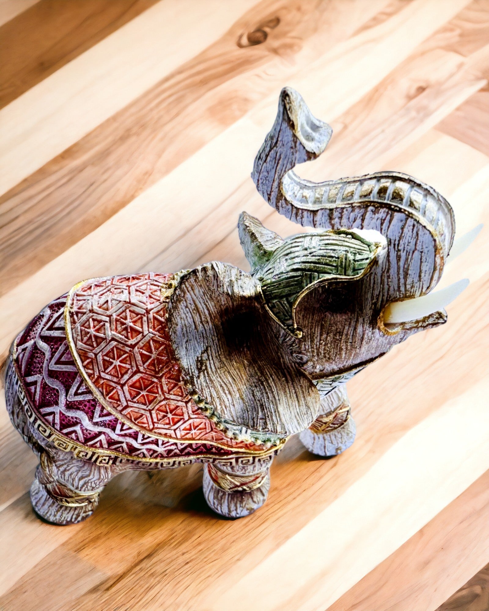 Slónia Strózka – Elefante Decorativo em Resina com Possibilidade de Gravação