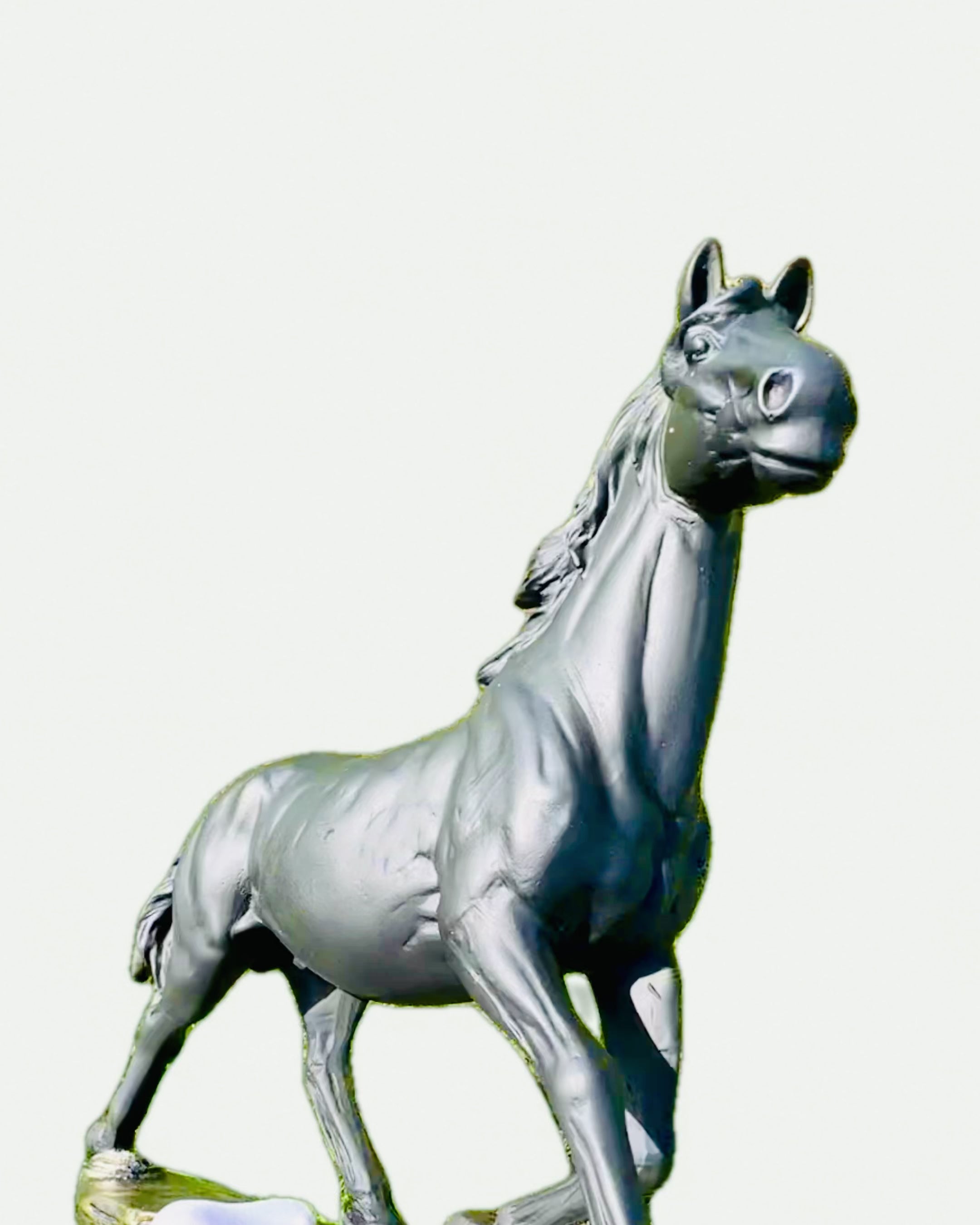 "Cavalo Negro" - Figura Elegante de Cavalo com Opção de Gravação