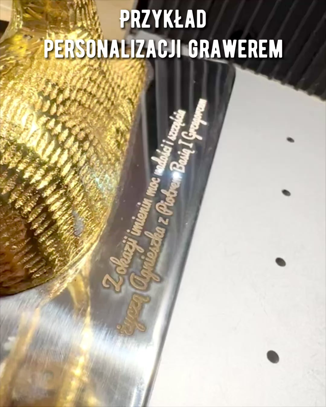 Misa decorativa "Troféu de Veados" – Artesanato da Índia, personalização com gravação